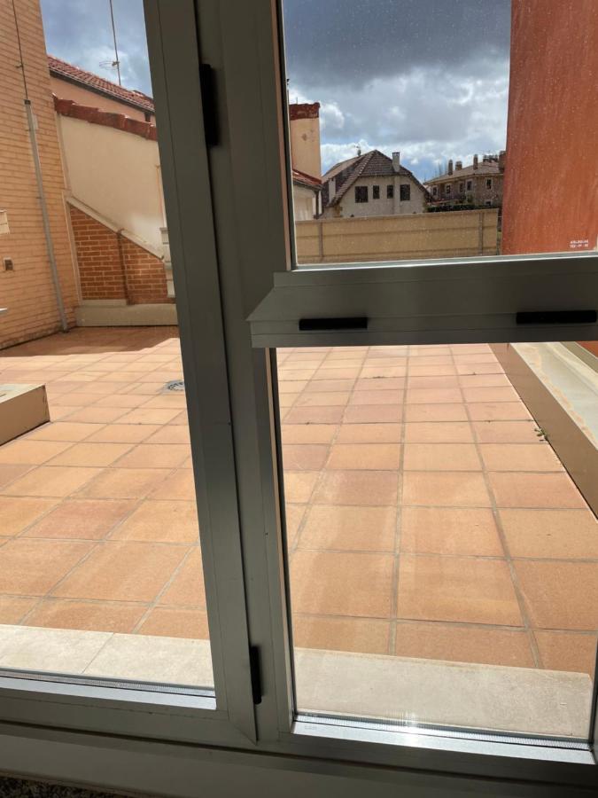 Apartamento Pinares Apartman Soria Kültér fotó