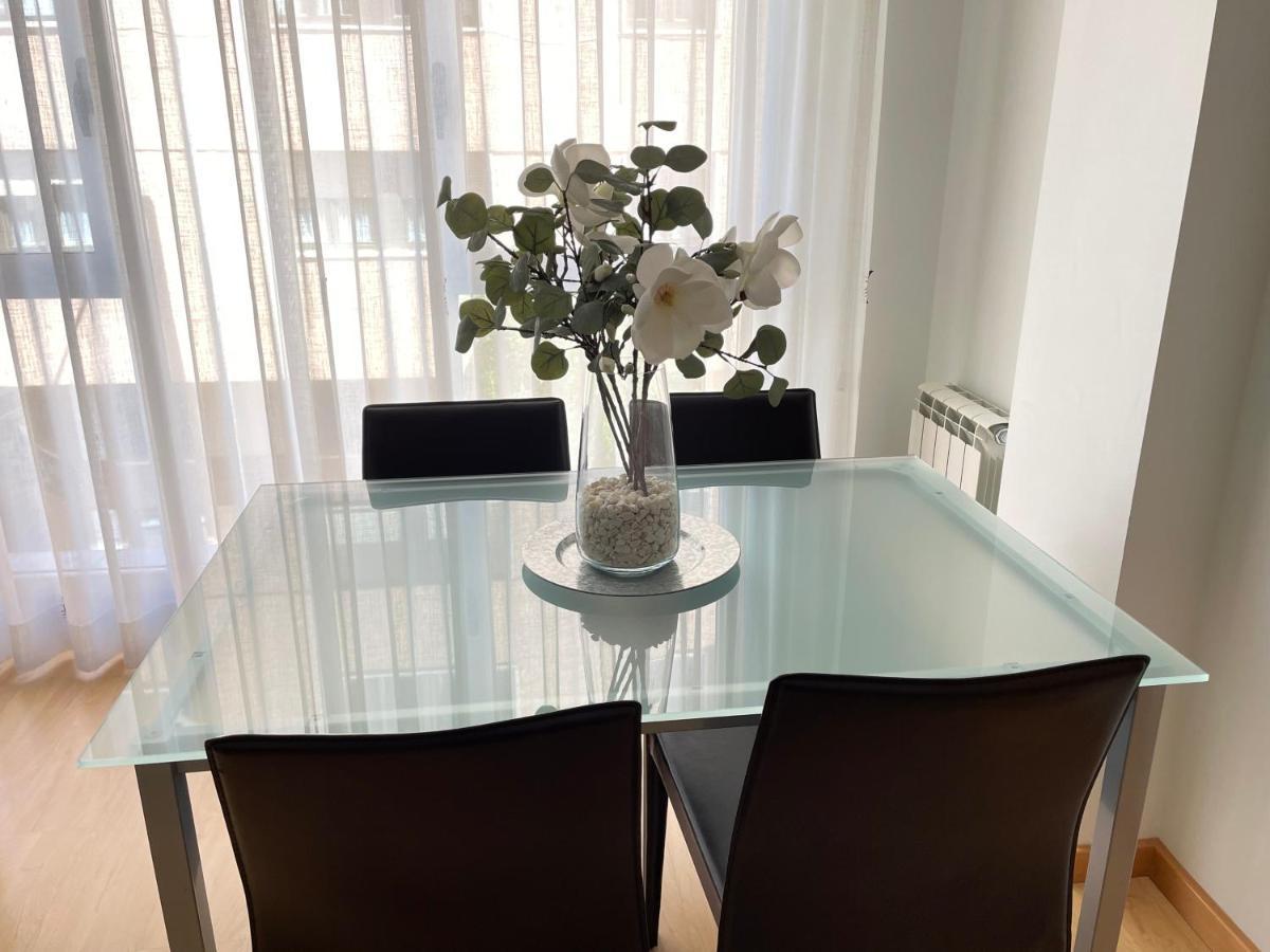 Apartamento Pinares Apartman Soria Kültér fotó